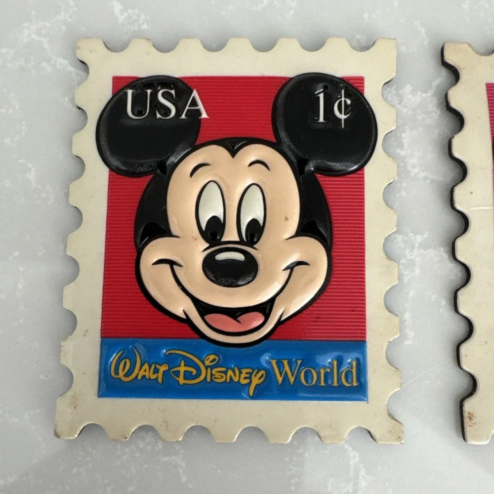 Vintage Minnie  & Mickey Mouse WALT DISNEY WORLD RUBBER REFRIGERATOR  MAGNETS